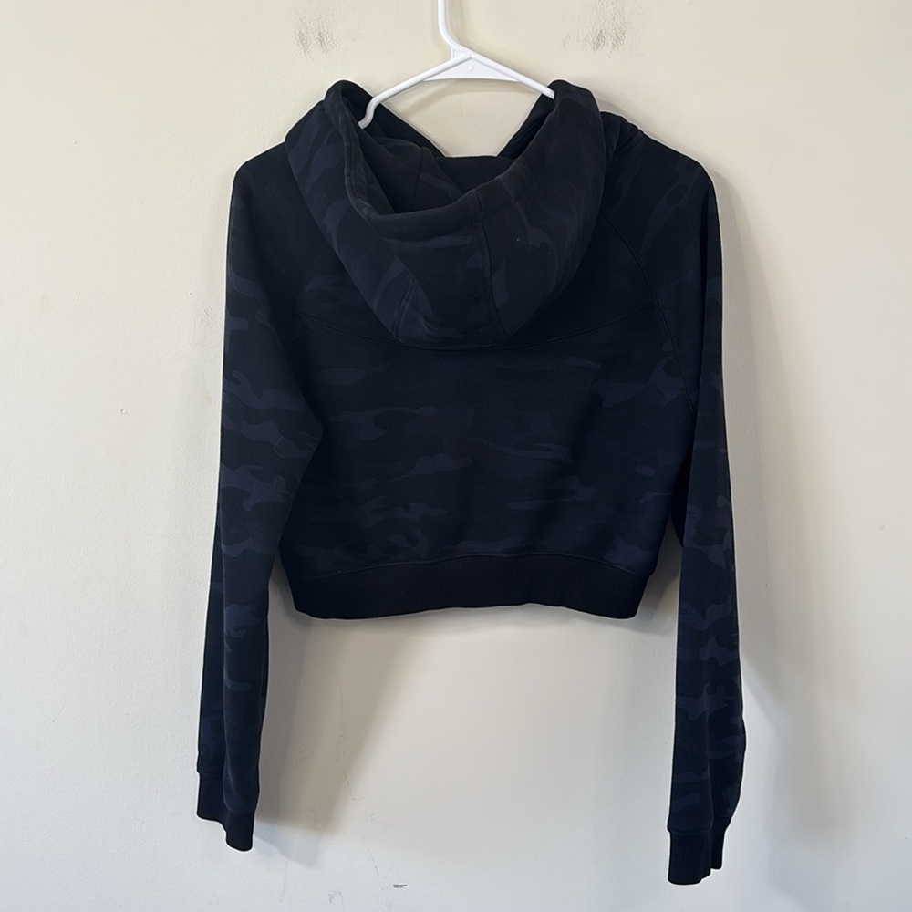 Alphalete Black Camo Cropped Hoodie Size Medium - Picture 6 of 9